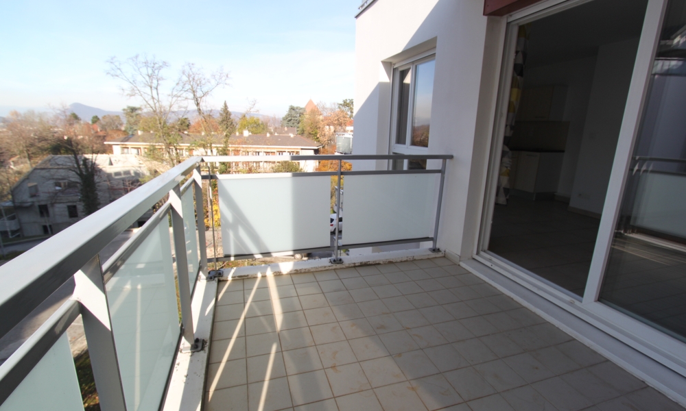 Vente appartement 3 pièces à ANNECY - réf. 3692 DA - Photo 2