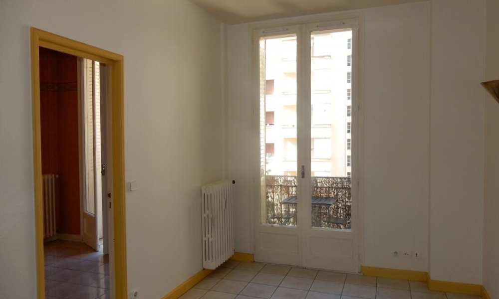 Location appartement Aix Les Bains 2 pièces 27 m2 - réf. 5038 - Photo 2