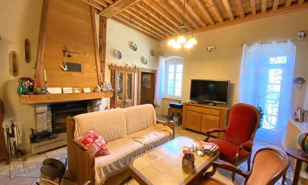 Vente maison 6 pièces à Nâves-Parmelan - réf. 4499 PER - Photo 1