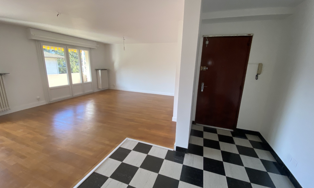 Vente appartement 3 pièces à Annecy - réf. 4770 MB - Photo 1