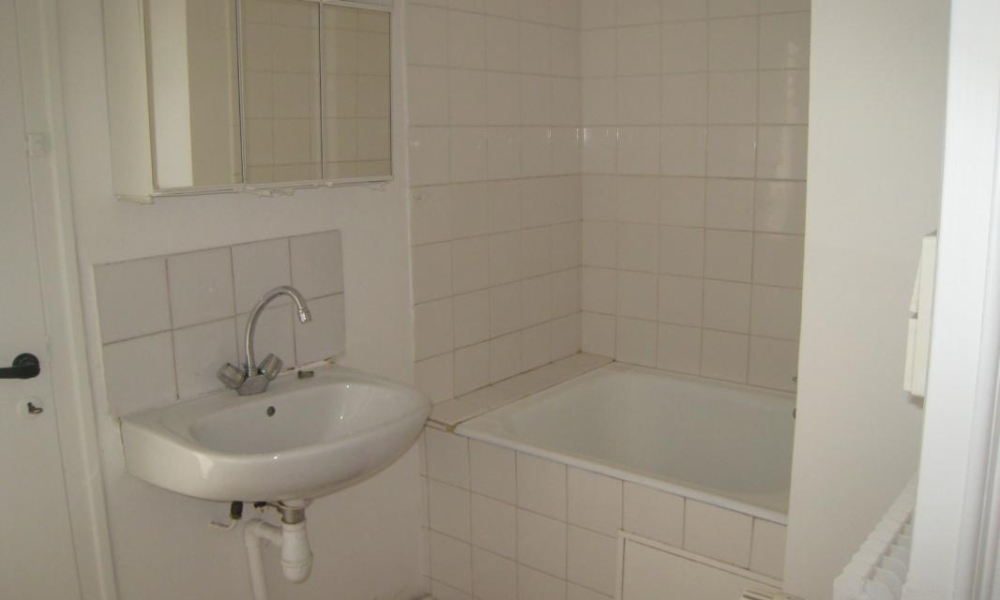 Location appartement Annecy 3 pièces 55 m2 - réf. 5490 - Photo 6