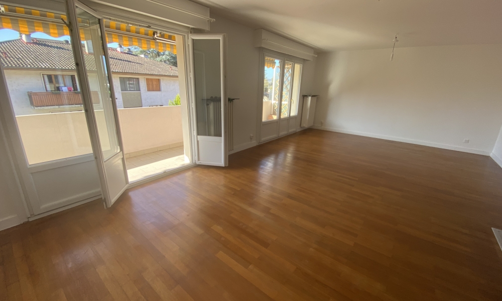 Vente appartement 3 pièces à Annecy - réf. 4770 MB - Photo 1