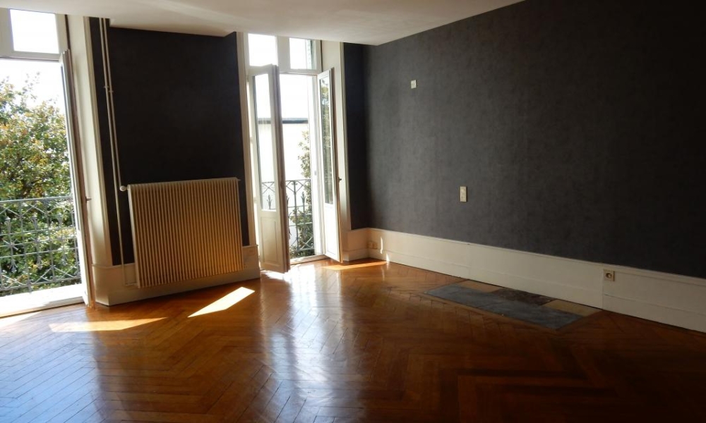 Location appartement Aix Les Bains 3 pièces 77 m2 - réf. 5760 - Photo 1