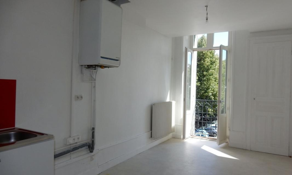 Location appartement Aix Les Bains 3 pièces 77 m2 - réf. 5760 - Photo 2