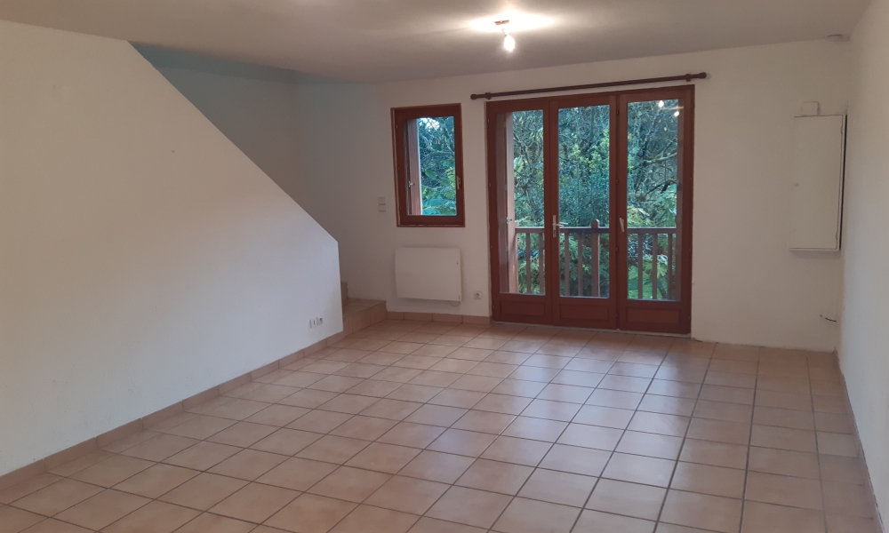 Vente appartement 3 pièces à Albens - réf.  - Photo 2