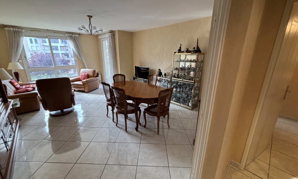 Vente appartement 4 pièces à Annecy - réf. 4571 BOU - Photo 1