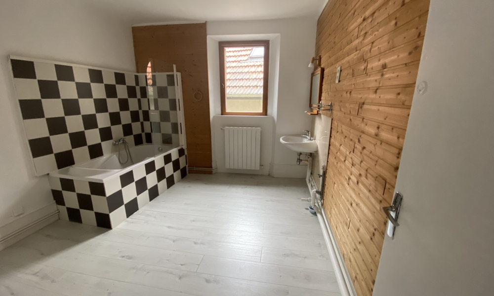 Vente maison 6 pièces à Aix-les-Bains - réf. 4639 - Photo 3