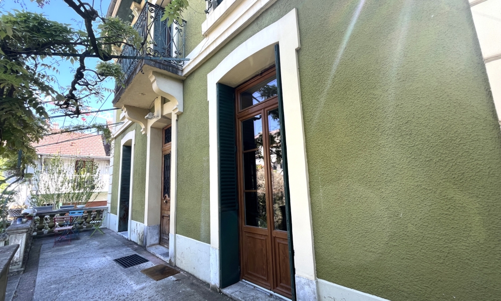 Vente maison 10 pièces à Aix-les-Bains - réf. 4644 - Photo 1