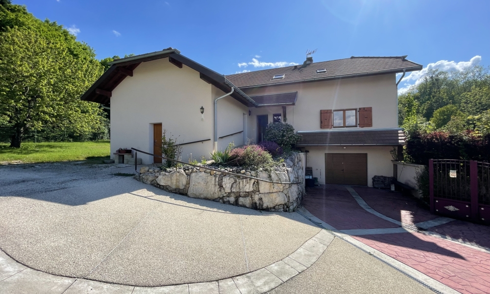 Vente maison 10 pièces à Alby-sur-Chéran - réf. 3794 - Photo 1
