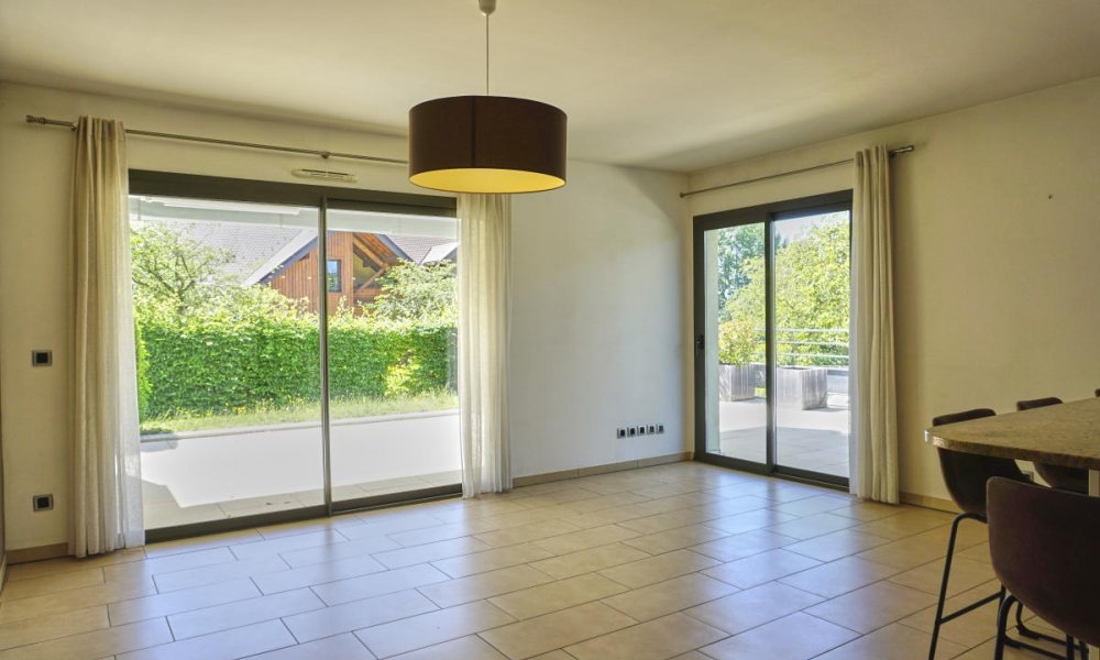 Location appartement Annecy Le Vieux 3 pièces 70 m2 - réf. 6155 - Photo 2