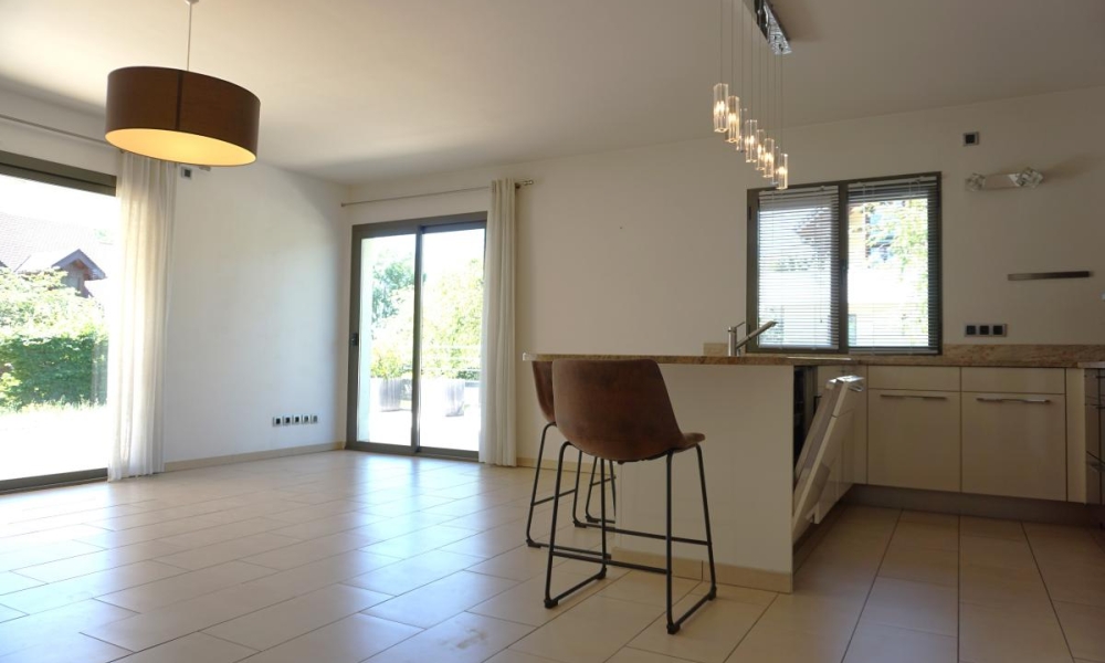 Location appartement Annecy Le Vieux 3 pièces 70 m2 - réf. 6155 - Photo 6