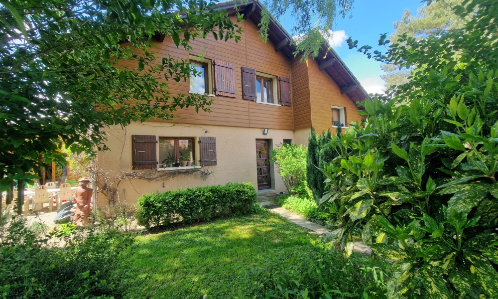 Vente maison 9 pièces à Saint-Jorioz - réf. 3804 - Photo 1