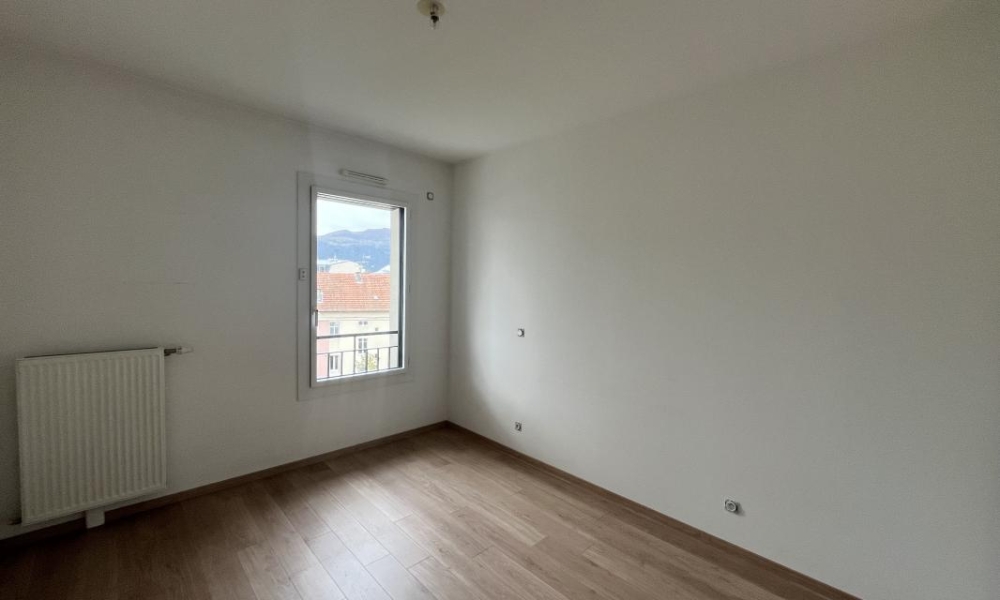 Location appartement Aix Les Bains 4 pièces 90 m2 - réf. 6245 - Photo 5