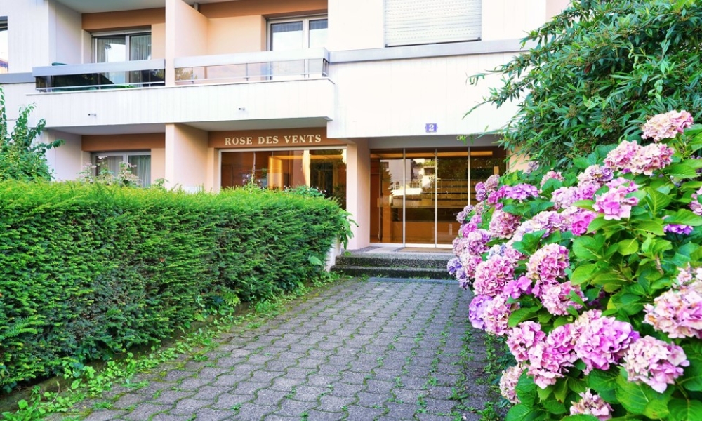 Location appartement Annecy 2 pièces 46 m2 - réf. 5647 - Photo 1