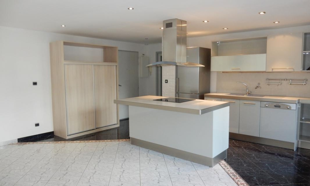 Location appartement Chambery 2 pièces 52 m2 - réf. 6272 - Photo 2