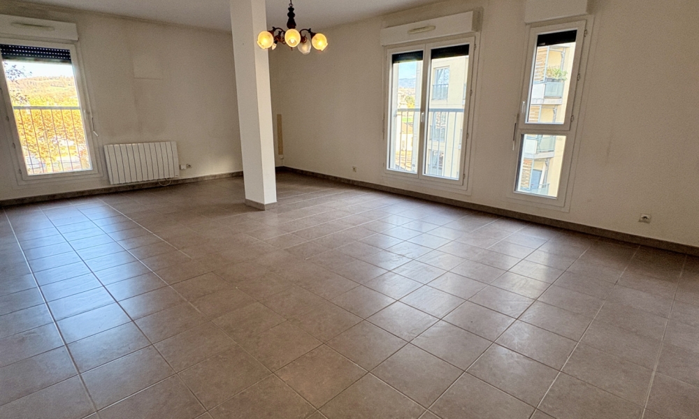Vente appartement 3 pièces à Rumilly - réf. 3805 - Photo 2