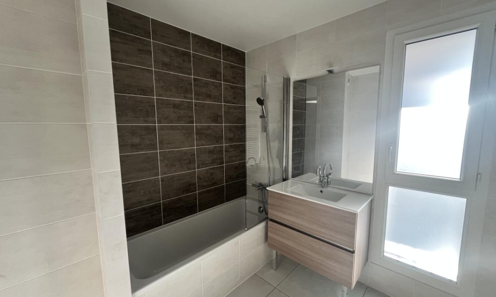 Location appartement Aix Les Bains 3 pièces 62 m2 - réf. 7093 - Photo 6