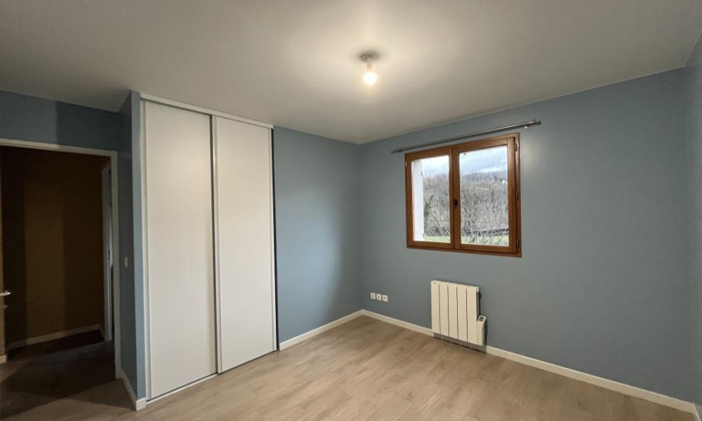 Location appartement Entrelacs 5 pièces 138 m2 - réf. 6023 - Photo 9