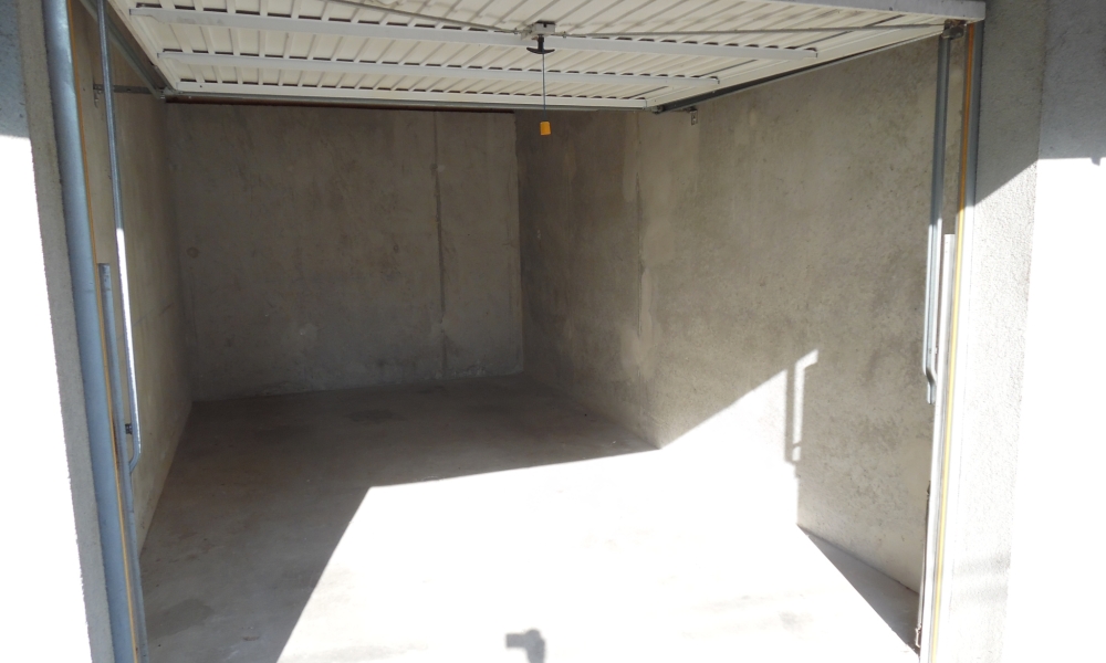 Location garage 12 m² à Rumilly - réf. 16538-1 - Photo 1