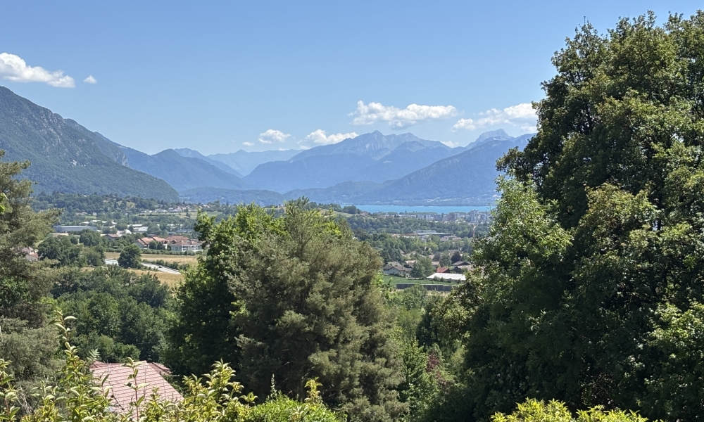 Vente maison 7 pièces à Pringy - réf. 4683 CH - Photo 1