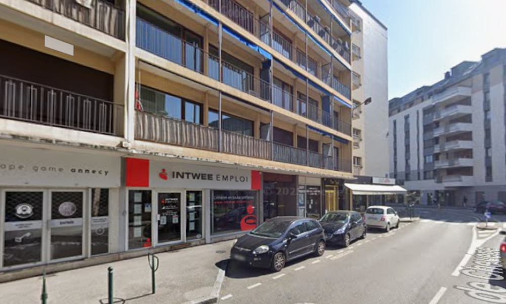 LOCAL - RES. LE CLOS PAYOT - 2 AVENUE DE CHEVENE - ANNECY - Photo 1