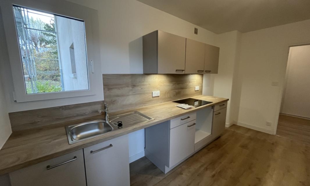 Location appartement Annecy Le Vieux 3 pièces 70 m2 - réf. 5609 - Photo 3