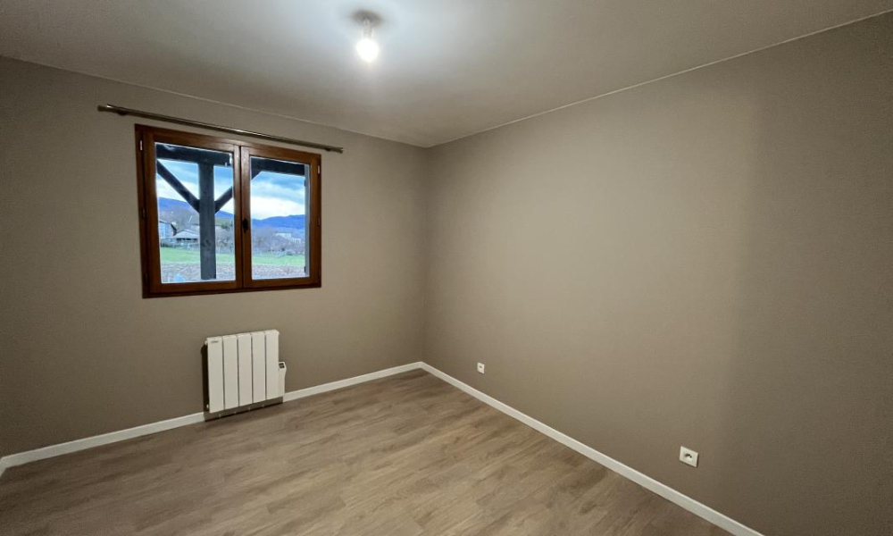 Location appartement Entrelacs 5 pièces 138 m2 - réf. 6023 - Photo 9