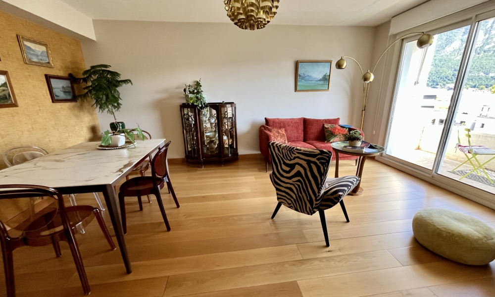 Vente appartement 4 pièces à Annecy - réf. 4742 DU - Photo 2