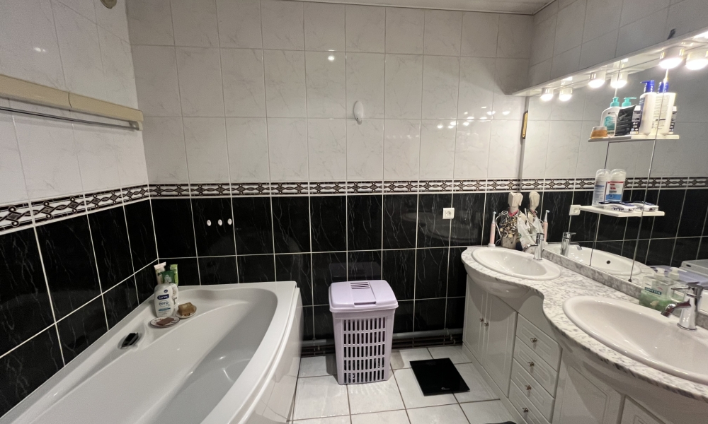 Vente appartement 4 pièces à Annecy - réf. 4789 RO - Photo 8