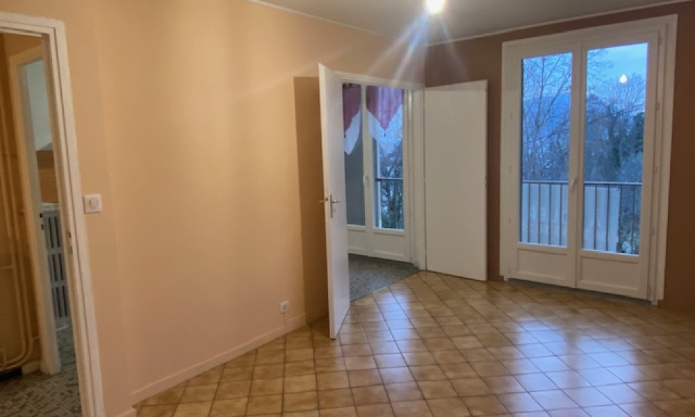 Location appartement Aix Les Bains 3 pièces 56 m2 - réf. 7129 - Photo 2