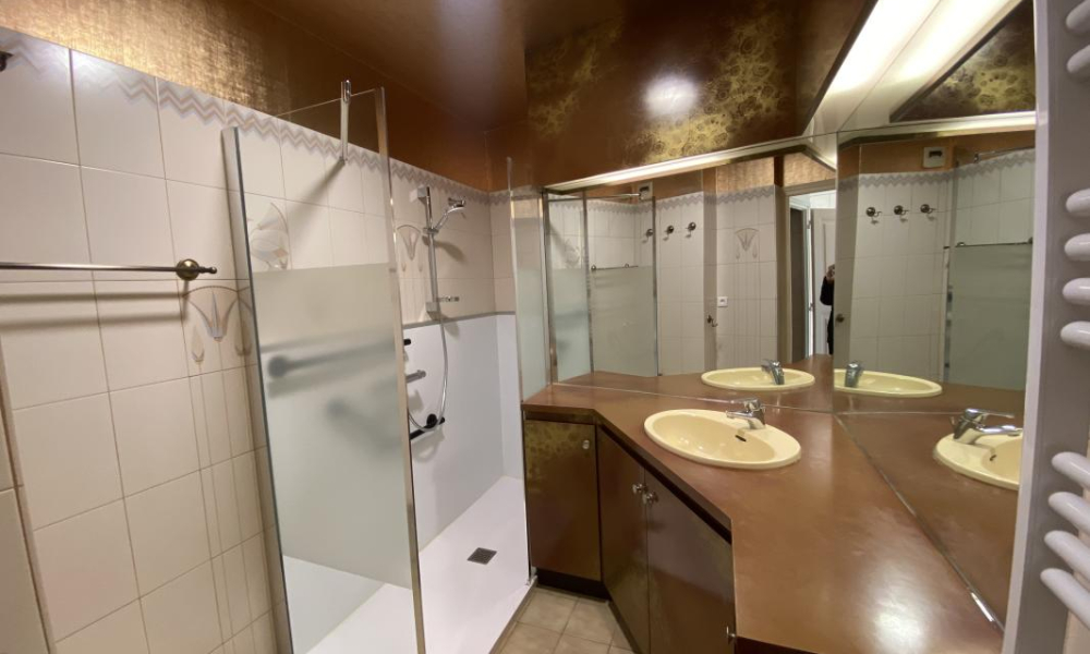 Location appartement Aix Les Bains 3 pièces 76 m2 - réf. 7417 - Photo 11