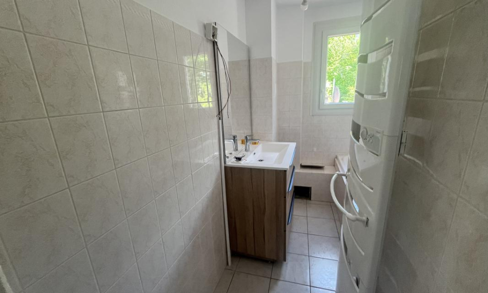 Location appartement Aix Les Bains 2 pièces 31 m2 - réf. 5752 - Photo 4