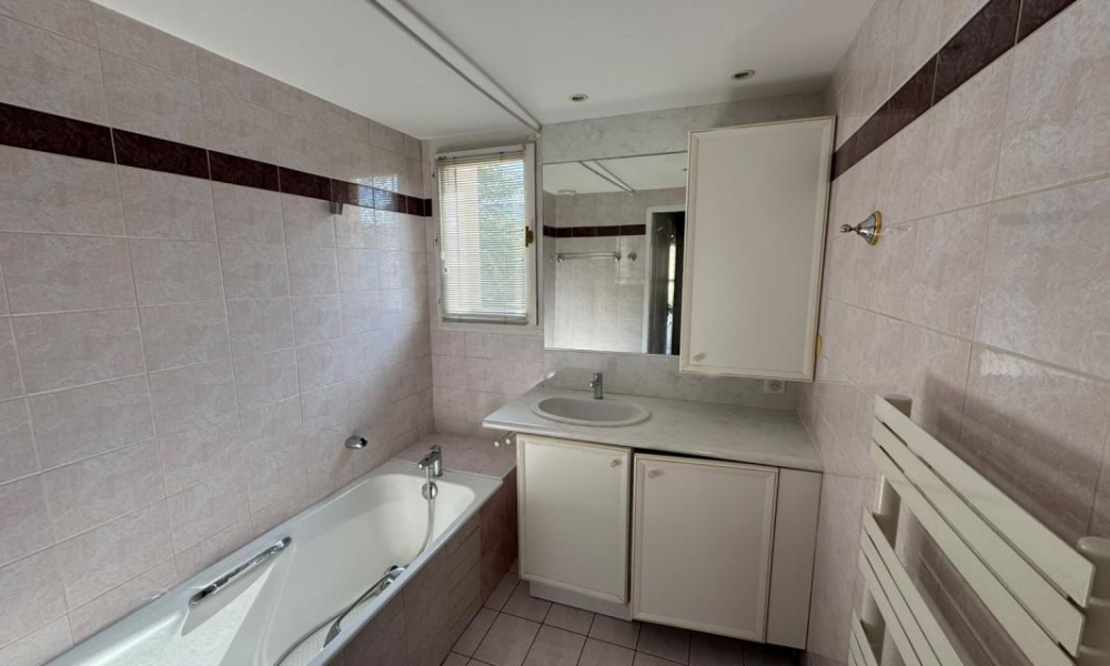 Location appartement Annecy 3 pièces 69 m2 - réf. 7512 - Photo 5