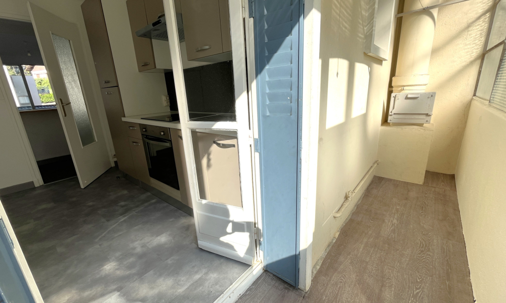 Vente appartement 3 pièces à Chambéry - réf. 4923 - Photo 2
