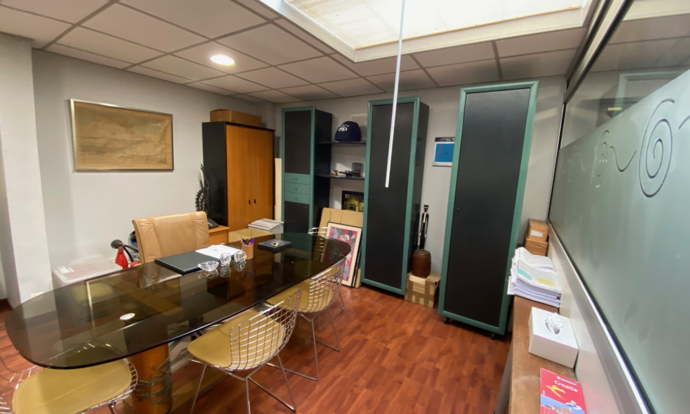 Vente local commercial 72 m² à Annecy - réf. 4940 GUE - Photo 2