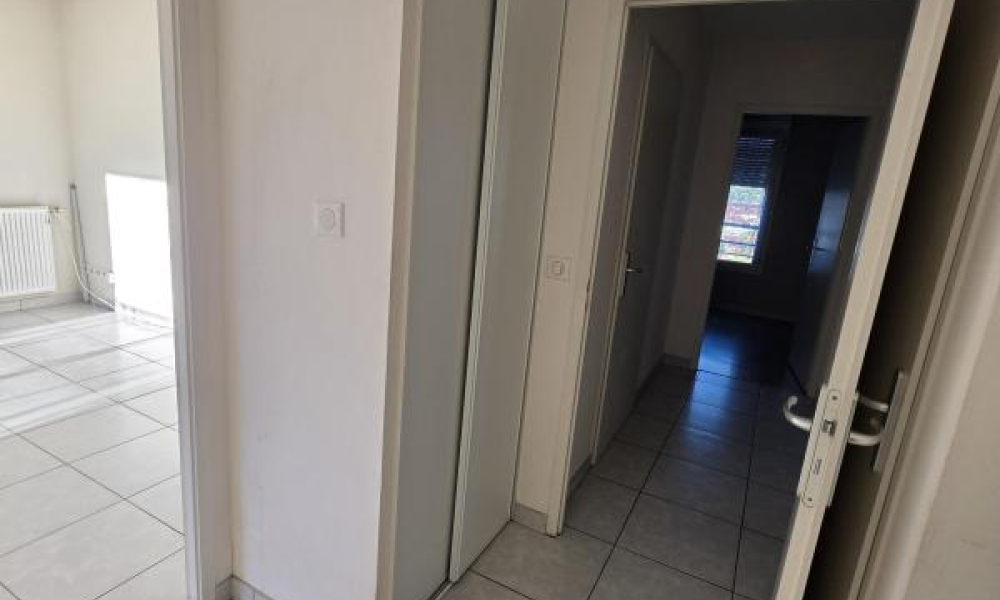 Location appartement Rumilly 3 pièces 62 m2 - réf. 7874 - Photo 2