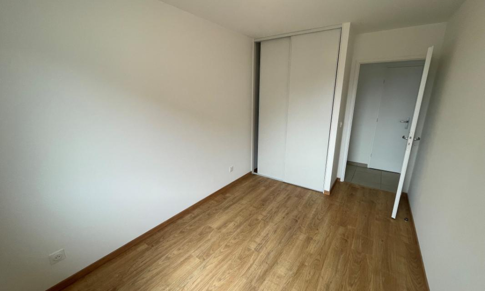 Location appartement Sales 3 pièces 66 m2 - réf. 7693 - Photo 3