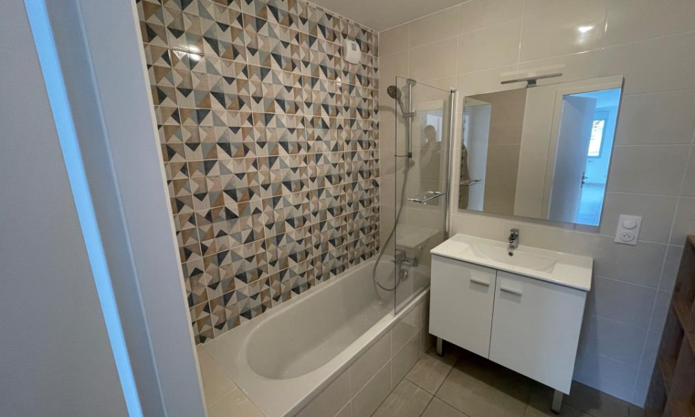 Location appartement Sales 3 pièces 66 m2 - réf. 7693 - Photo 5