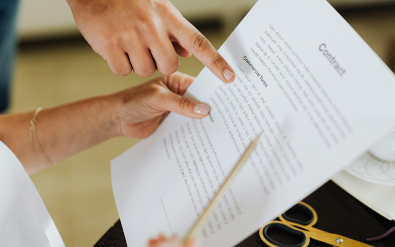 Promesse de vente, compromis, acte authentique : comprendre les étapes clés de la transaction immobilière